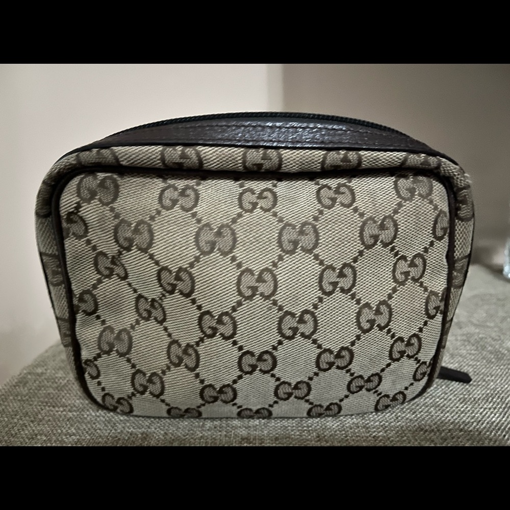 (Authentic) Gucci Monogram Makeup Bag